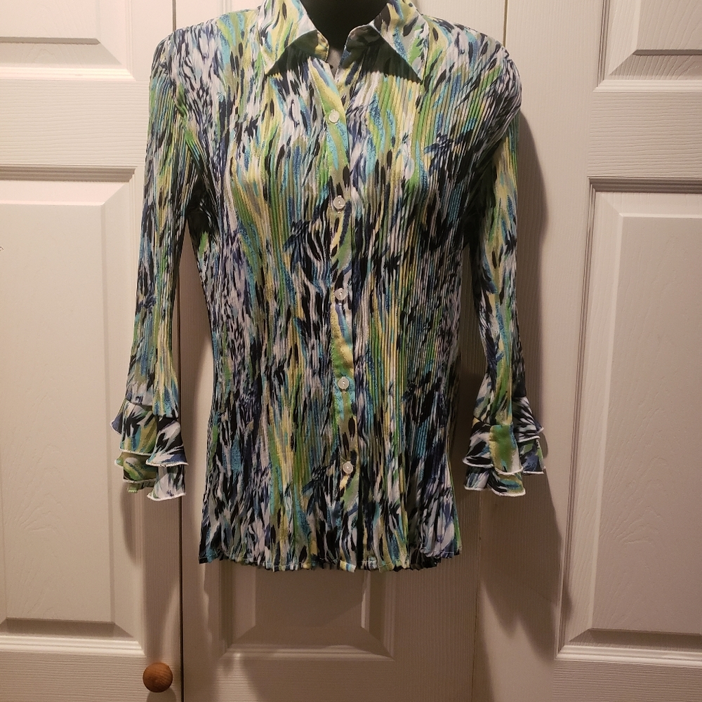 Essentials juniors multicolored button front blouse
